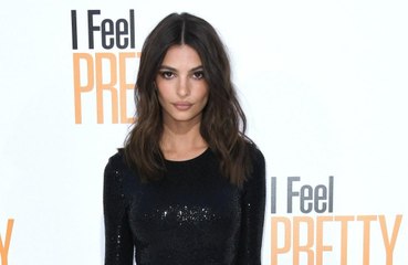 Emily Ratajkowski: Amy Schumer is a 'cool' mother