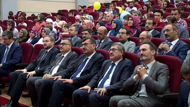 Diyanet İşleri Başkanı Erbaş, “Yaz Kuran Kursları Açılış Programı”nda konuştu