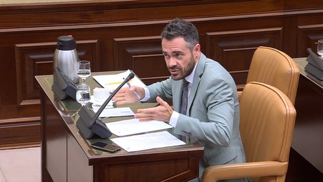 Álvarez-Cascos dice que Lapuerta y Bárcenas tiene una actitud intachable