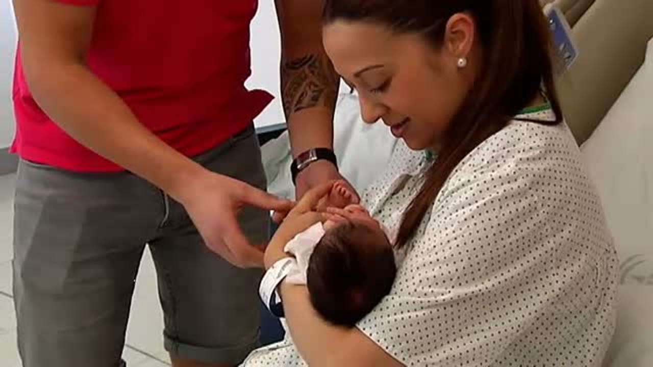 La UE acuerda un permiso de cuatro meses para ambos progenitores