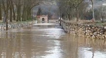 La crecida del Ebro provoca inundaciones en Frías
