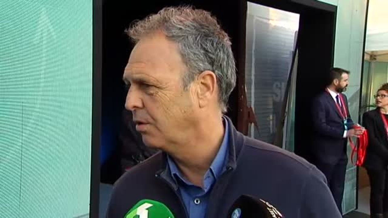 Caparrós sobre el liderato en Liga del Sevilla: "Estamos con los pies en el suelo conscientes de que hay mucha igualdad"