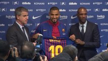 El FC Barcelona presenta a su nuevo fichaje Kevin-Prince Boateng