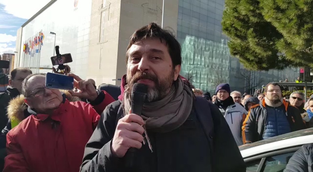 Mayoral durante las protestas de los taxistas en Ifema