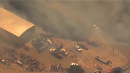 Download Video: Un muerto y decenas de evacuados en un incendio que ha arrasado unos campos de cultivo en Oregon