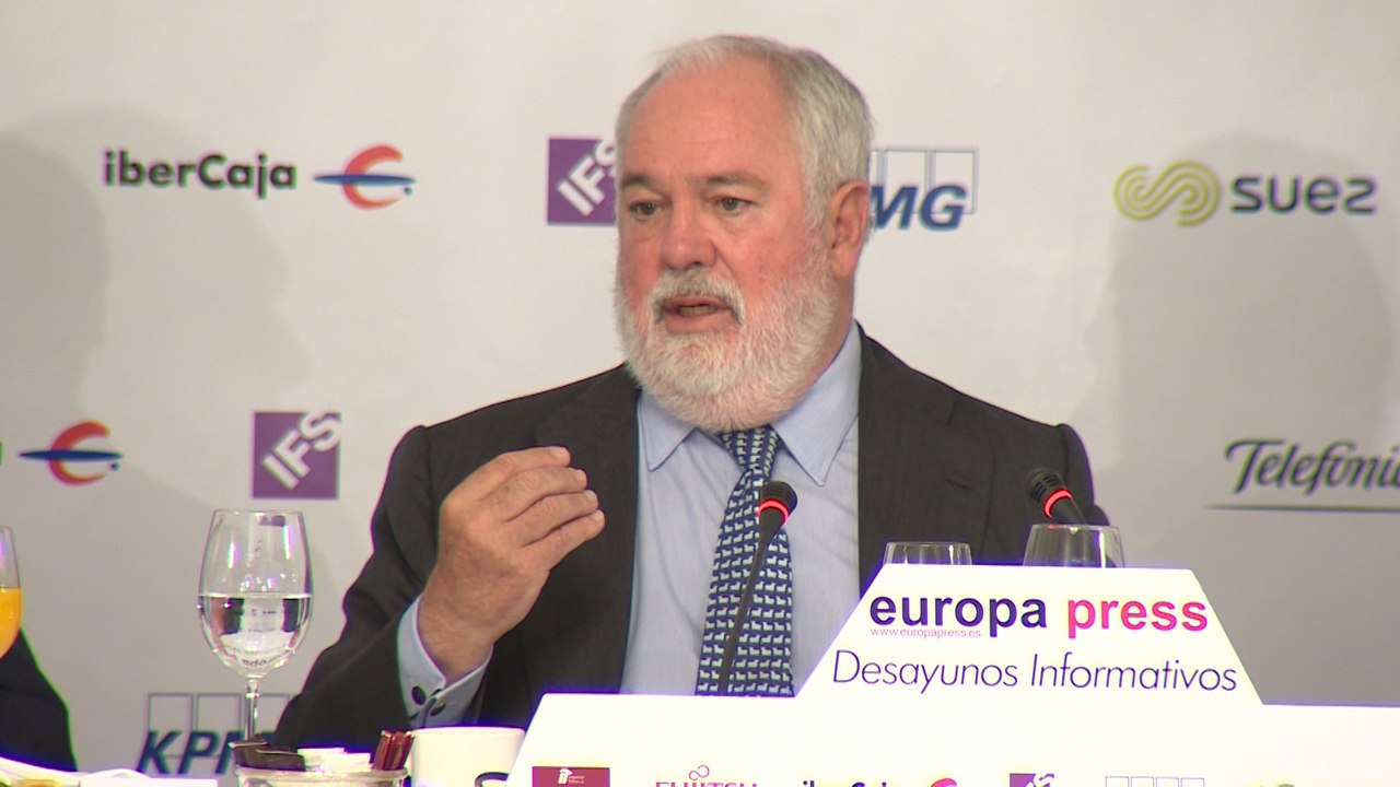 Arias Cañete sobre interconexiones energéticas en España