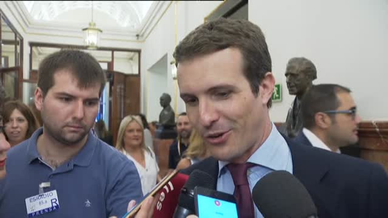 Casado cree que Rajoy ha demostrado ser "un señor" por "mantener la neutralidad en todo momento"