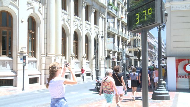 Lunes caluroso en Valencia con máximas de hasta 37ºC