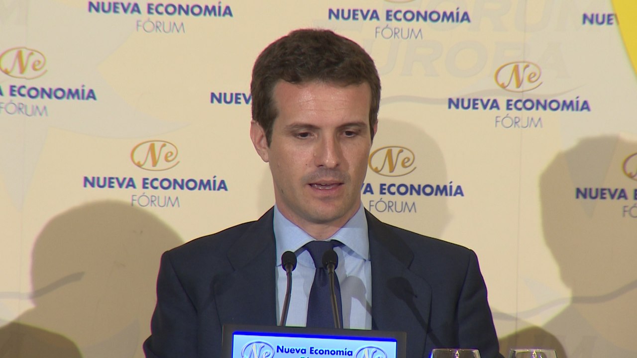 Casado: "Sáenz de Santamaría tiene todo mi respeto"