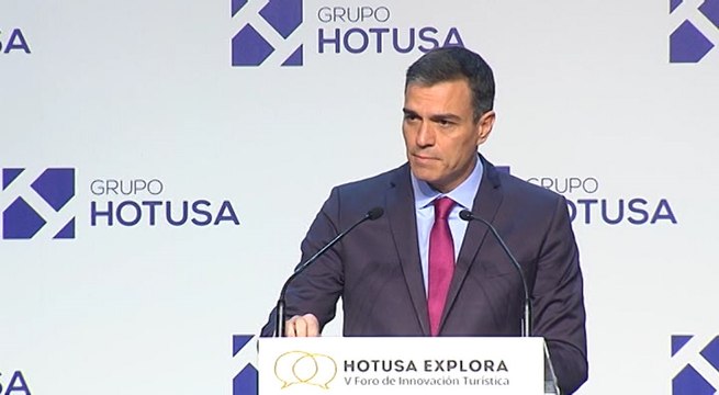 Sánchez ensalza el turismo como auténtico salvavidas