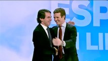 Aznar encumbra a Casado y pide el voto para el PP