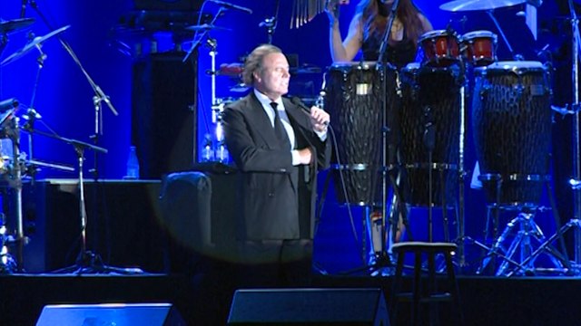 Se aplaza el juicio por paternidad a Julio Iglesias