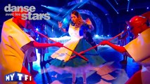 DALS S06 - EnjoyPhoenix et Yann Alrick Mortreuil dansent un foxtrot sur ''Alice's Theme