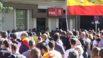Jusapol pide ante las sedes del PSOE la dimisión de Sánchez