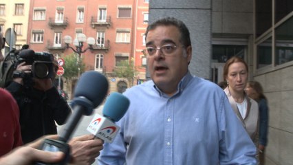Padre de supuesto alumno abusado tiene "esperanza" en el juicio