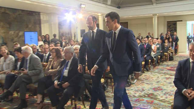 España y Francia rinden homenaje a víctimas de ETA