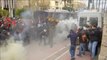 Cientos de profesores se enfrentan a la Policía griega en una jornada de huelga educativa