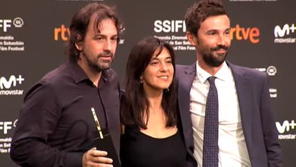 'Entre dos aguas' de Isaki Lacuesta gana la Concha de Oro de San Sebastián