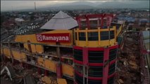 Un dron captura desde el aire la devastación en Indonesia tras el tsunami