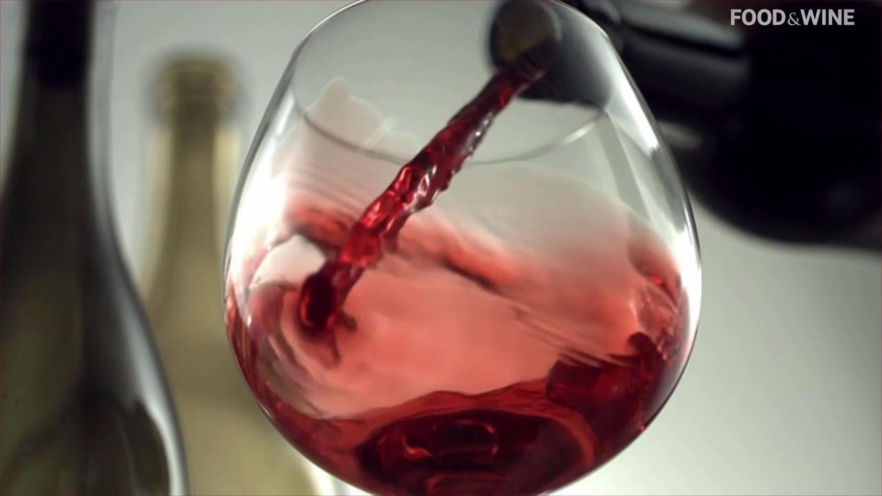 7 Expert Tips for Ordering Wine at a Restaurant
