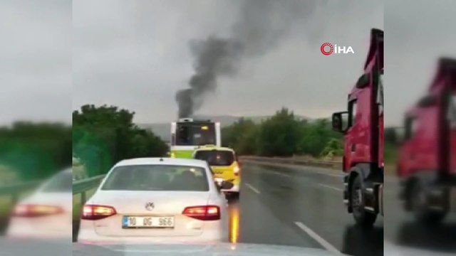 Seyir halindeki tır alev alev böyle yandı