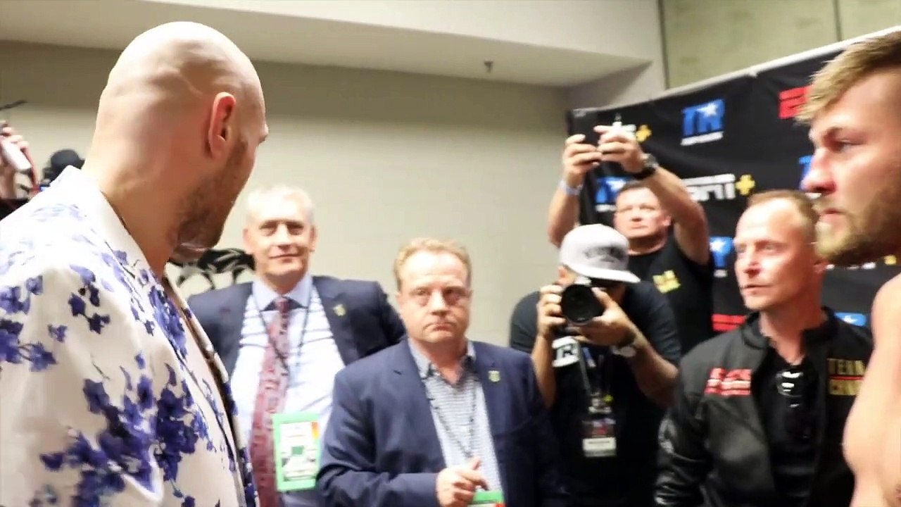 'I'LL GET YOU A FIGHT' - TYSON FURY SHOW CLASS, MAKES OFFER TO TOM SCHWARZ, & DISCUSS THEIR FIGHT
