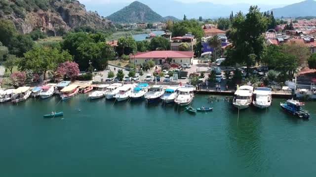 Dalyan Kanalı ve Köyceğiz Gölü'nden 20 traktör atık çıktı