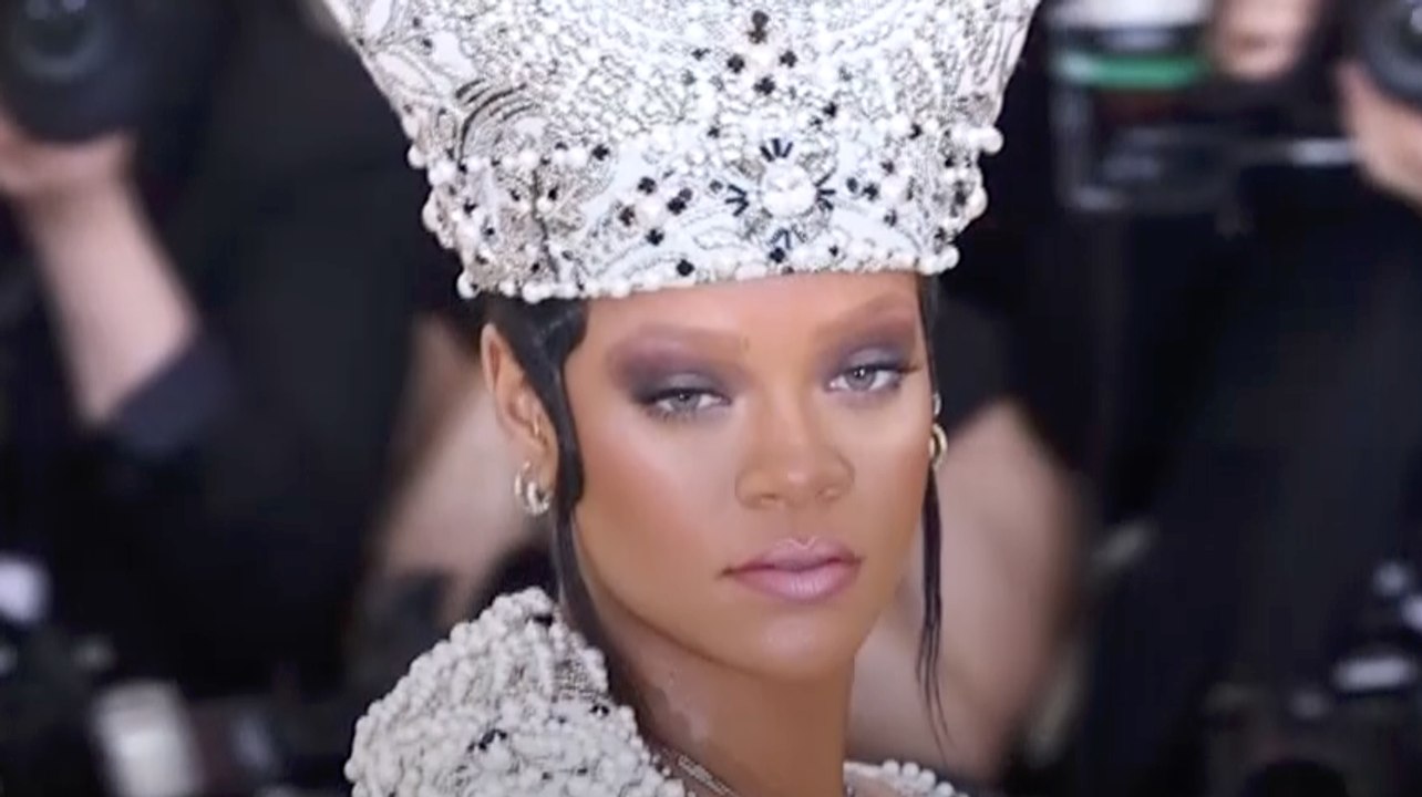 What Is Rihanna’s Net Worth?