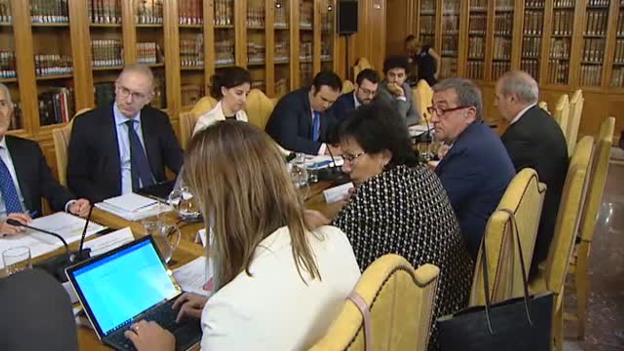 La ministra Delgado negocia una subida salarial con jueces y fiscales