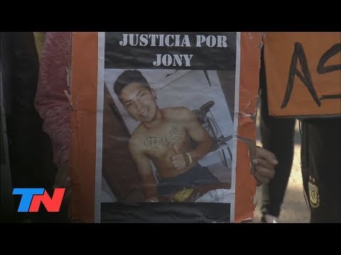 Atropelló, mató a un motociclista y huyó