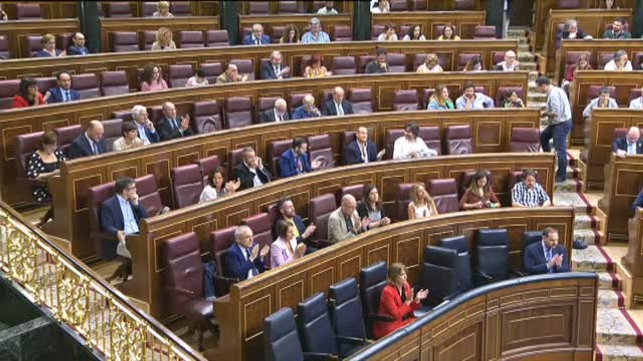 PP y Ciudadanos cercan a Delgado pero ella no dimite