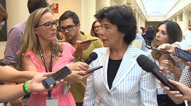 Celaá dice que el Gobierno tiene plena confianza en Delgado