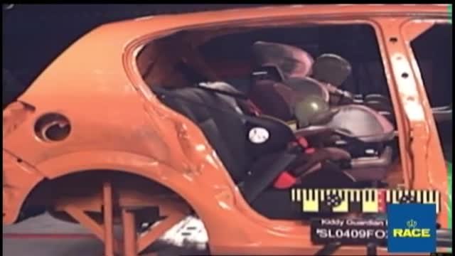 Cómo prevenir los accidentes mortales por tablets en los coches