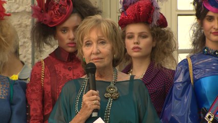 APRAMP agradece el trabajo a las mujeres que han creado la colección de ropa