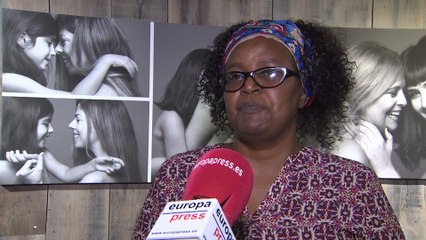 Asha Ismail explica el "dolor" de las niñas por la mutilación genital