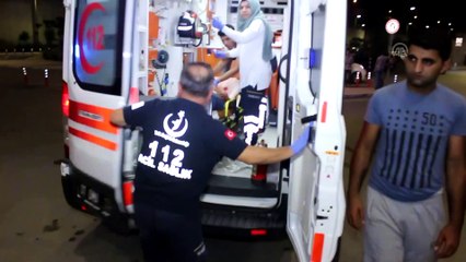 Adana'da bıçaklı saldırı: 3 yaralı