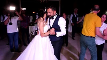 Sanatçı Niran Ünsal nikah şahidi oldu