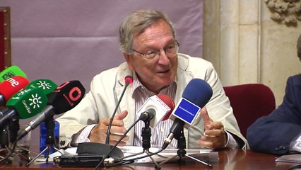 Moneo cree que la catedral de Córdoba "está bien cuidada"