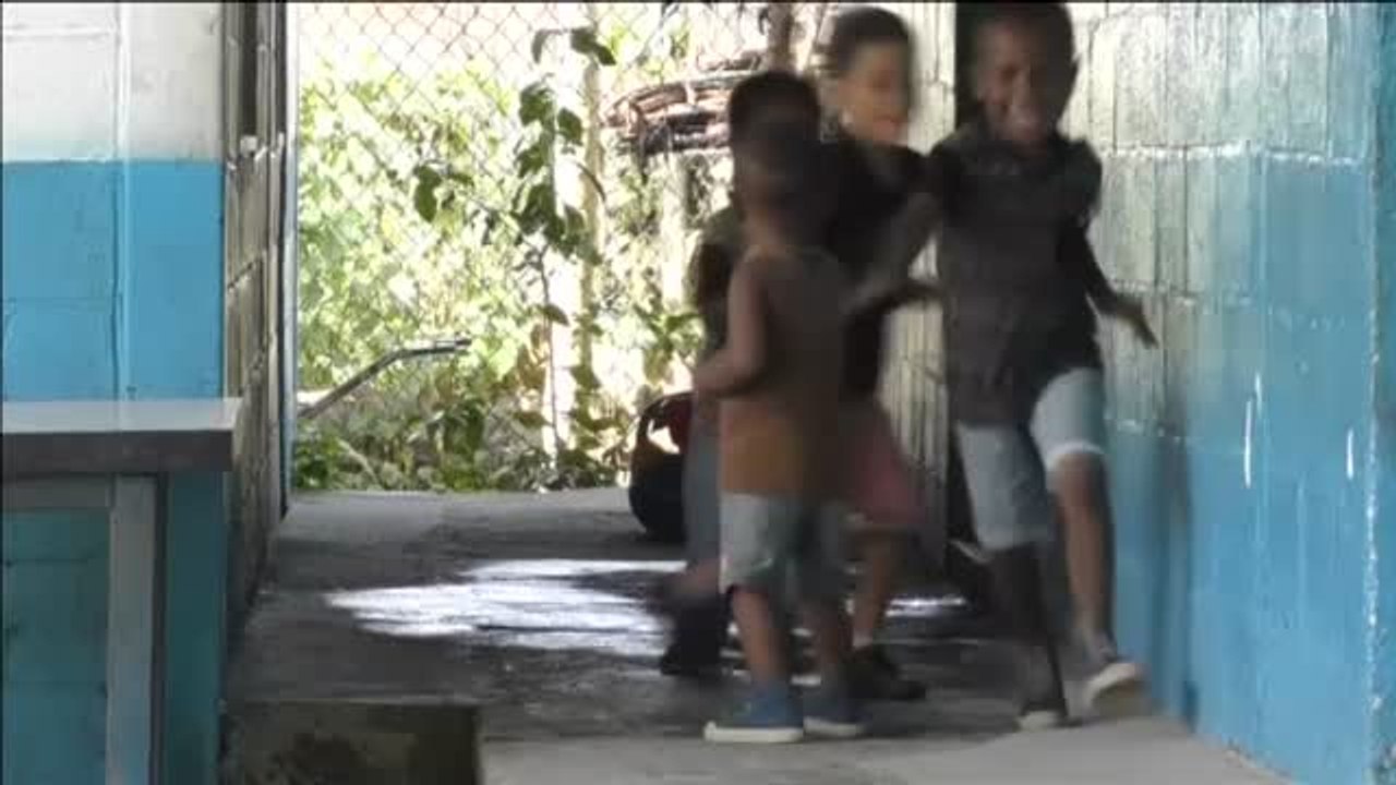 El inicio del curso escolar en Venezuela comienza con un elevado absentismo escolar por problemas económicos