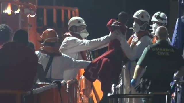 Salvamento Marítimo ha rescatado esta pasada noche a 114 migrantes de dos pateras en el Mar de Alborán