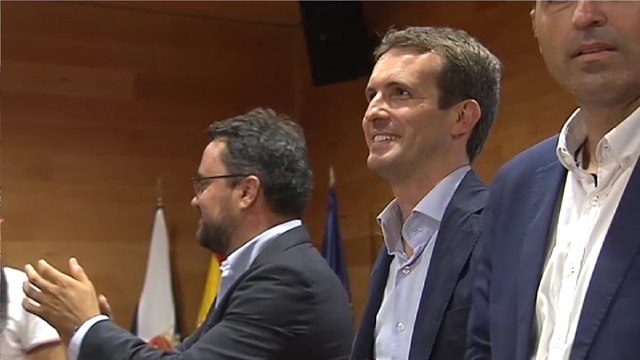 Pablo Casado se reúne con la comunidad venezolana en Canarias