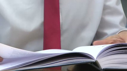 Sánchez cuelga su tesis en Internet en formato digital