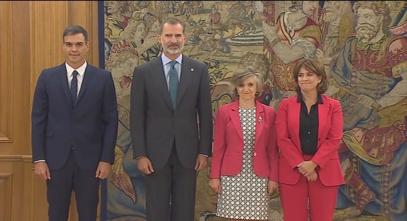 María Luisa Carcedo promete su cargo como ministra de Sanidad