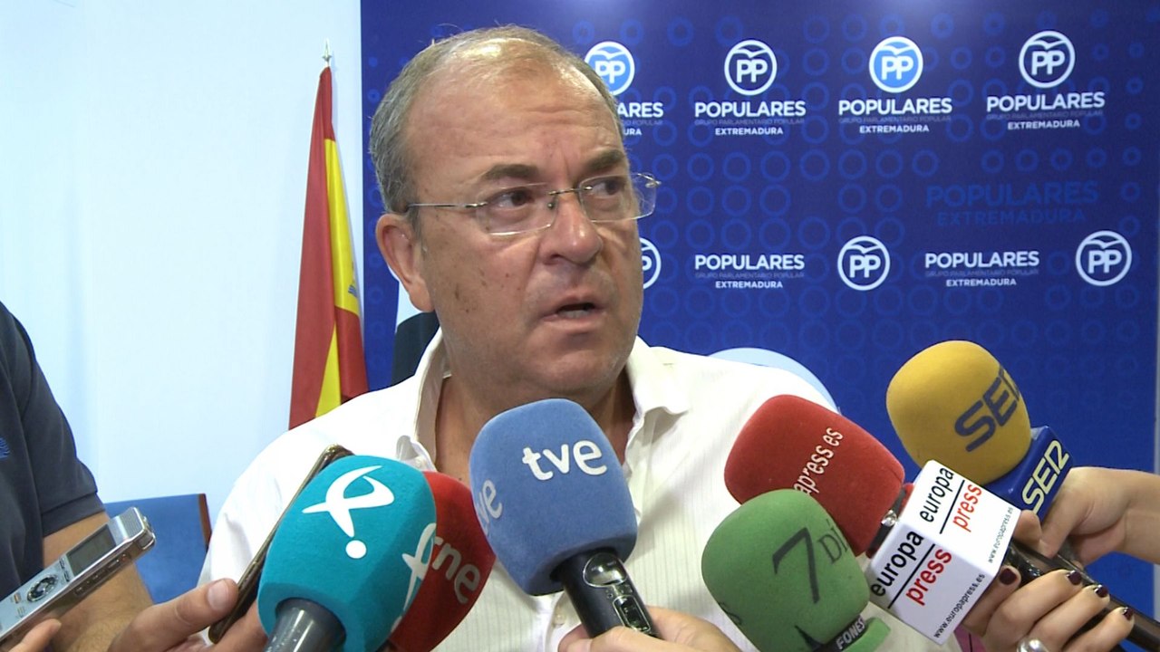 Monago rechaza el "linchamiento público" a Montón