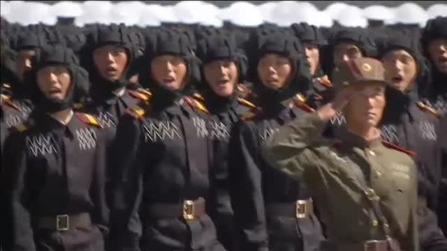 Corea del Norte celebra su 70 aniversario con un desfile edulcorado