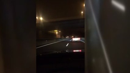 Un tráiler circula en dirección contraria en la A-1 a la altura de Ordizia