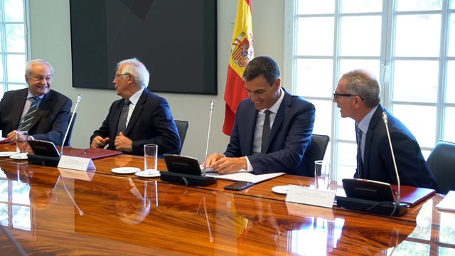 Reunión de Pedro Sánchez con el patronato de Fundación Carolina