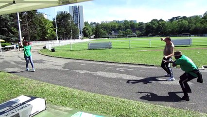 Benevoles apres une dure journée