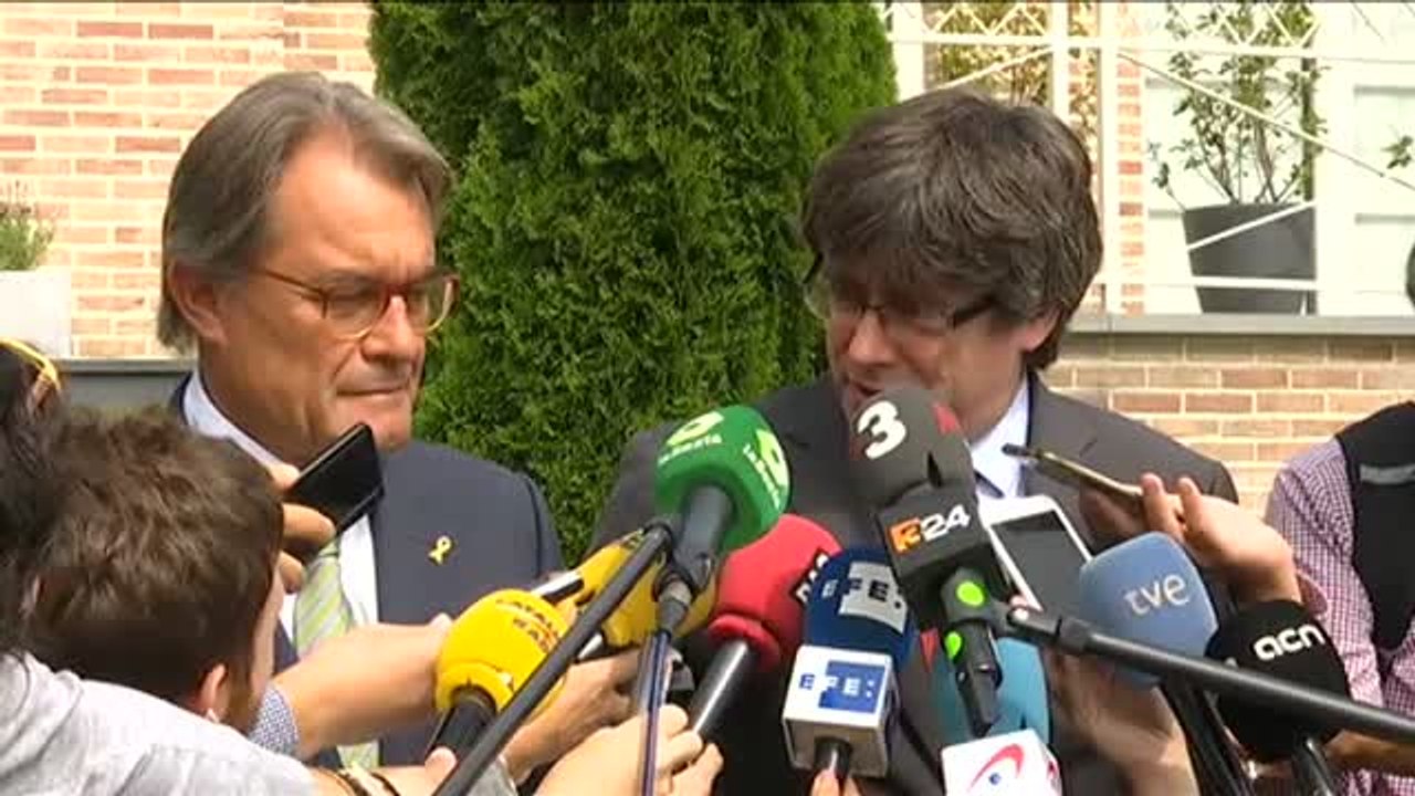 Puigdemont avisa a Sánchez: "Aceptaremos un referéndum de autodeterminación"