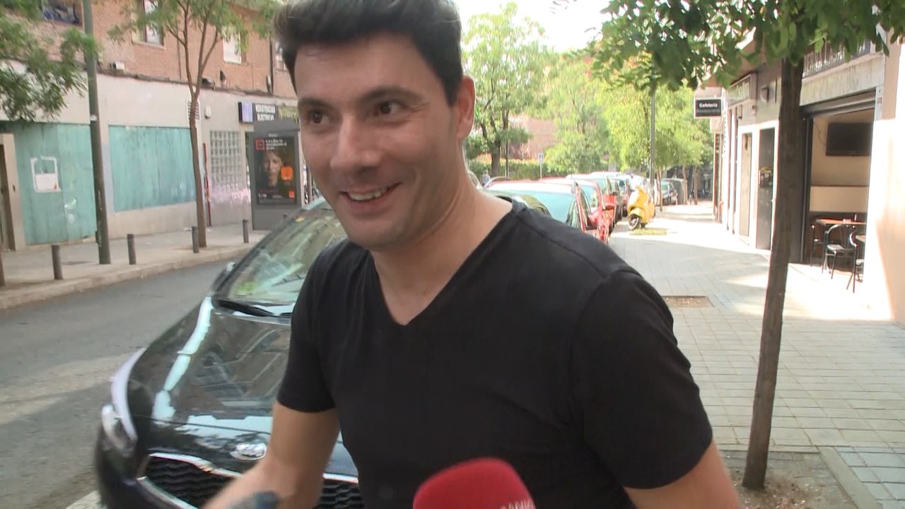 Fran Álvarez felicita a Belén Esteban por su próxima boda